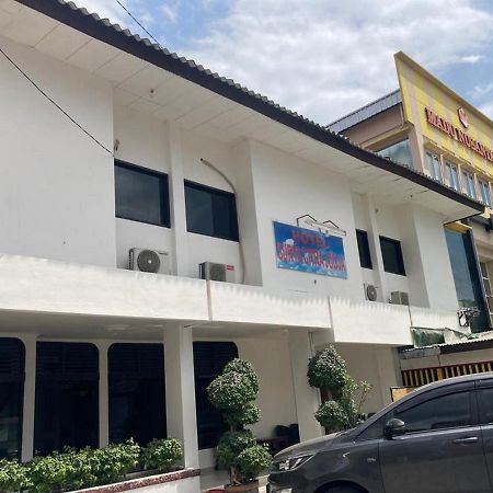 Hotel Surya Citra Jogja A Mitra Reddoorz Джокьякарта Экстерьер фото