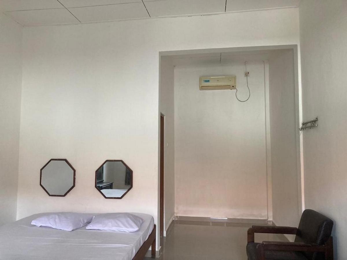 Hotel Surya Citra Jogja A Mitra Reddoorz Джокьякарта Экстерьер фото